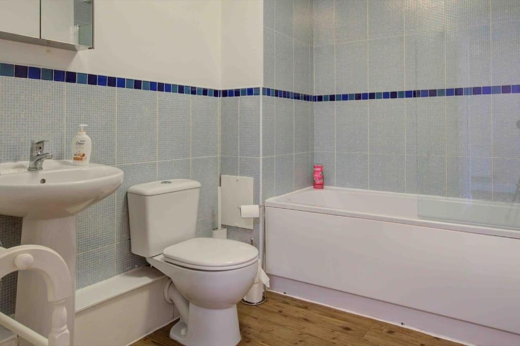 Ingledale Apartment, Ingleton, Yorkshire Dales National Park, Famous Three Peaks, Near The Lake District, Pets Are Welcome Ingleton  Exterior foto