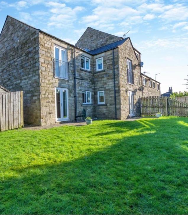 Ingledale Apartment, Ingleton, Yorkshire Dales National Park, Famous Three Peaks, Near The Lake District, Pets Are Welcome Ingleton  Exterior foto